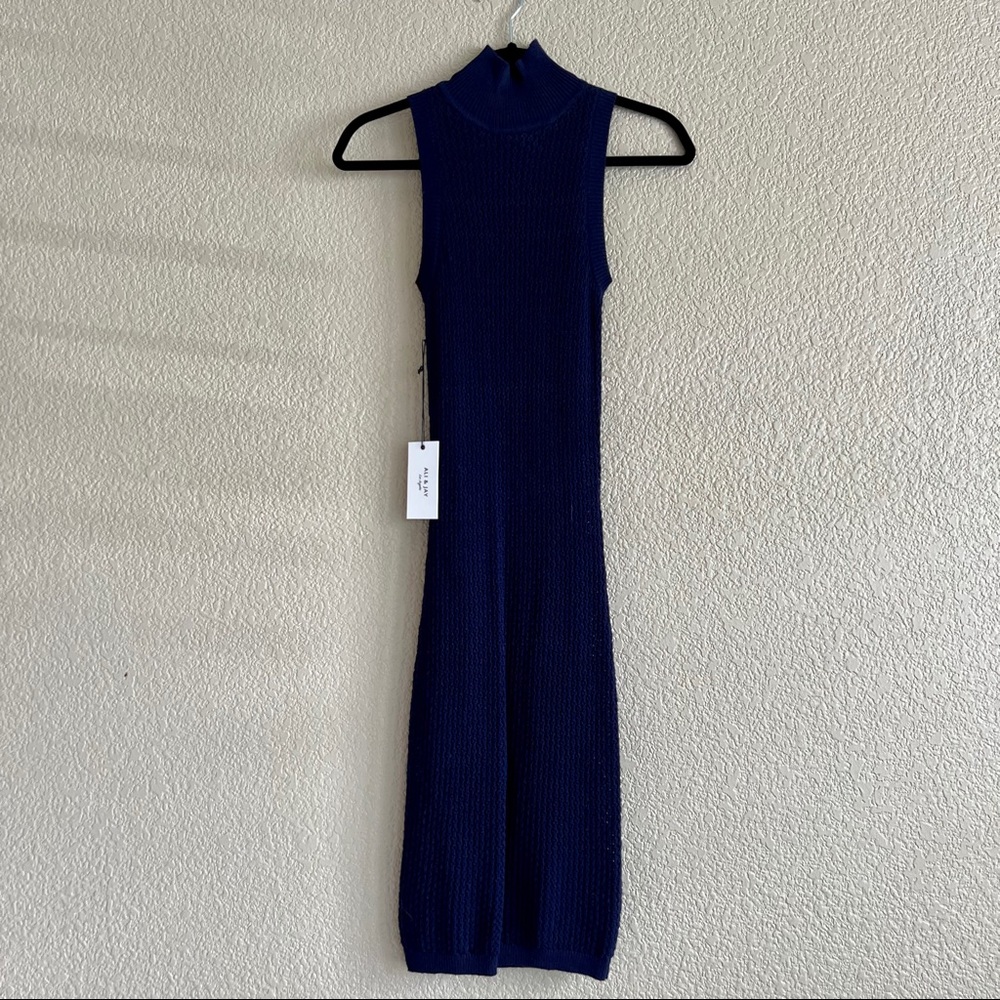 Sleeveless turtleneck Body-con dress NWT